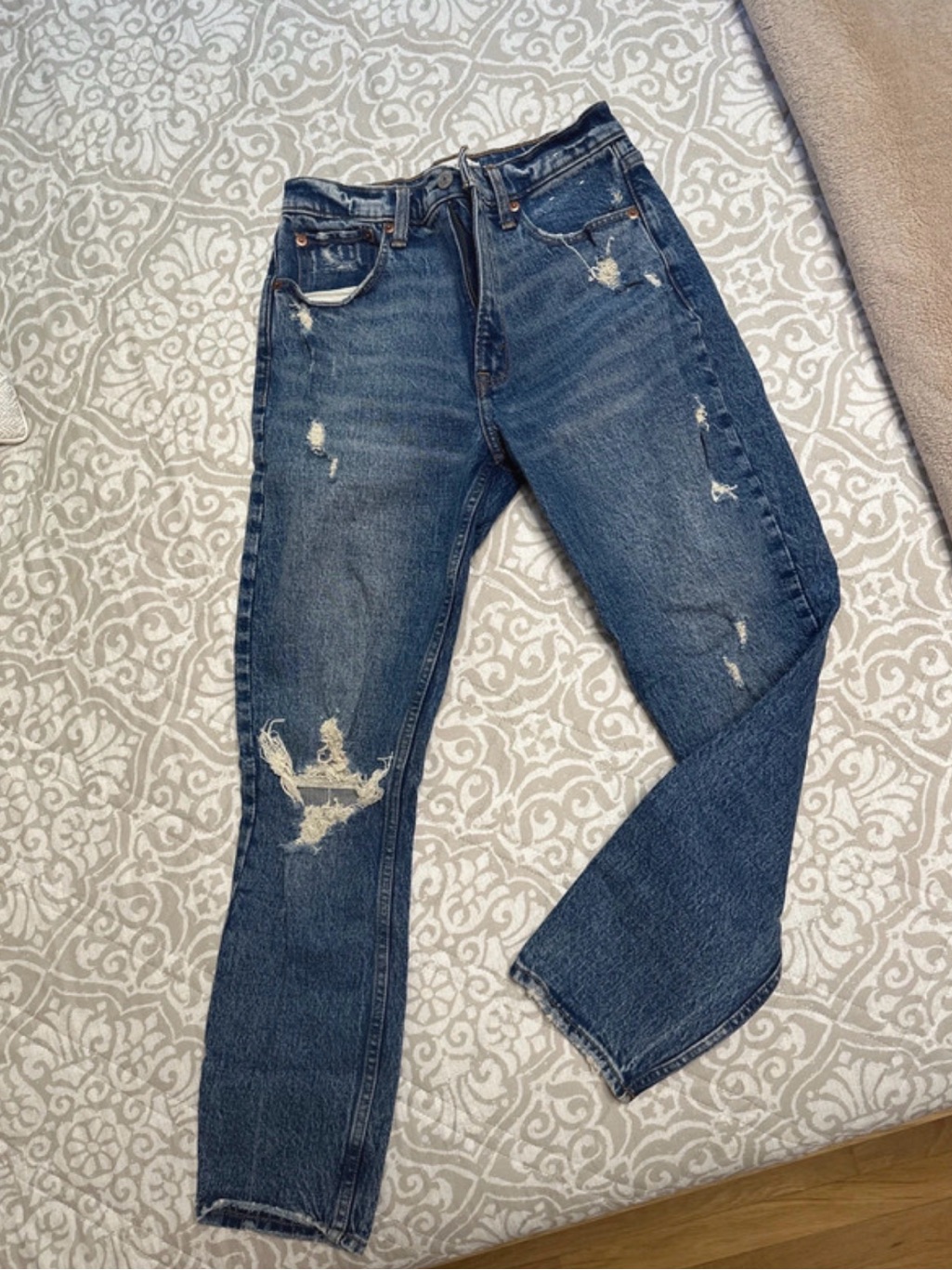 Abercrombie & Fitch Distressed Straight-Leg Blue Jeans